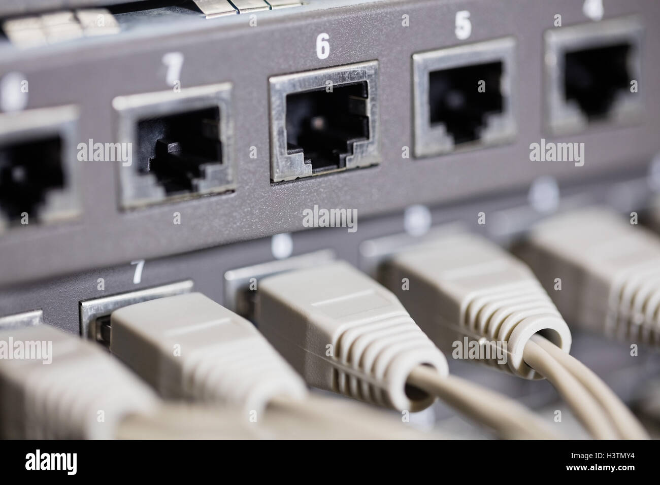 Plug into server hi-res stock photography and images - Alamy