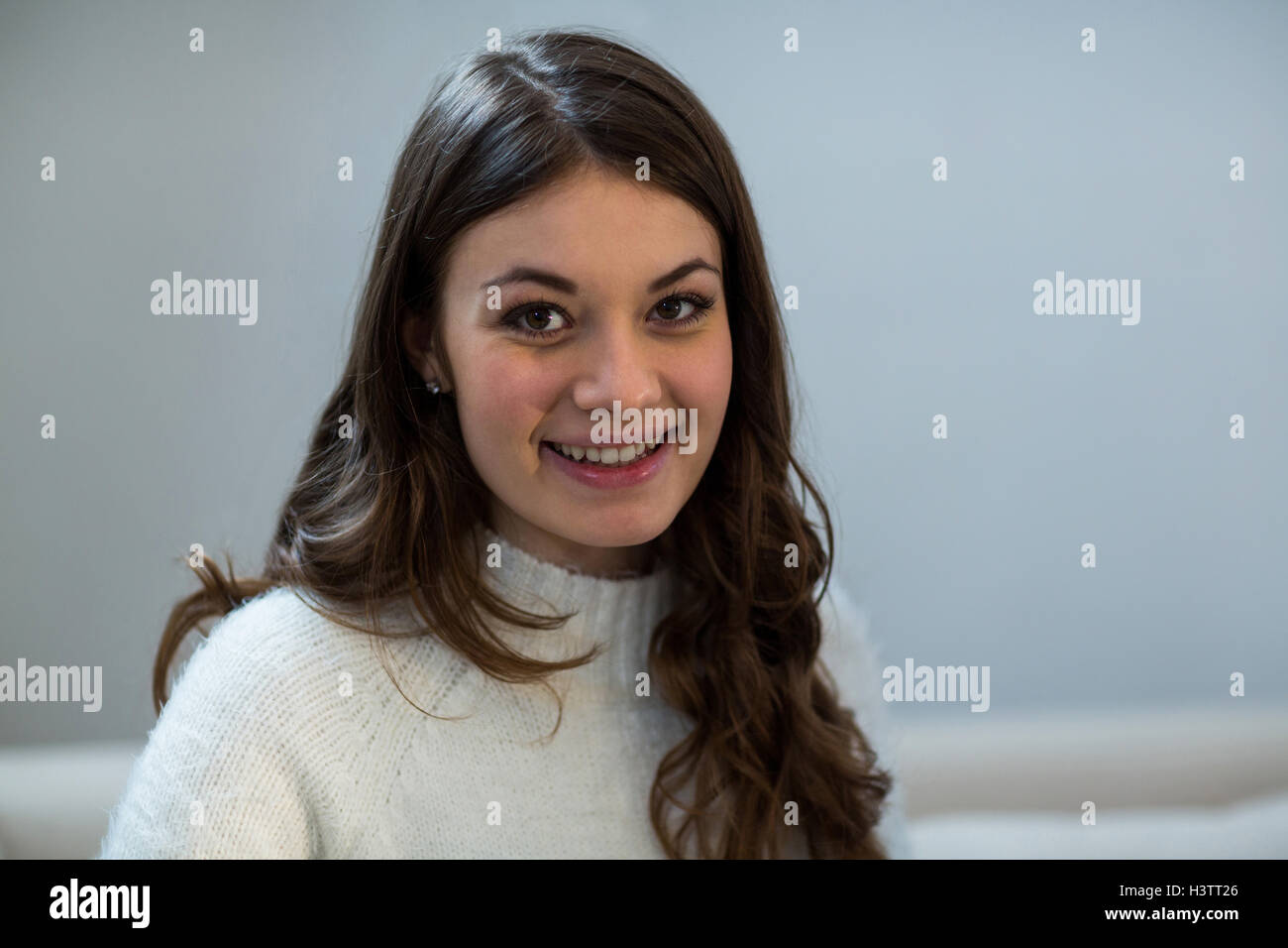 Portrait of beautiful woman smiling Stock Photo - Alamy