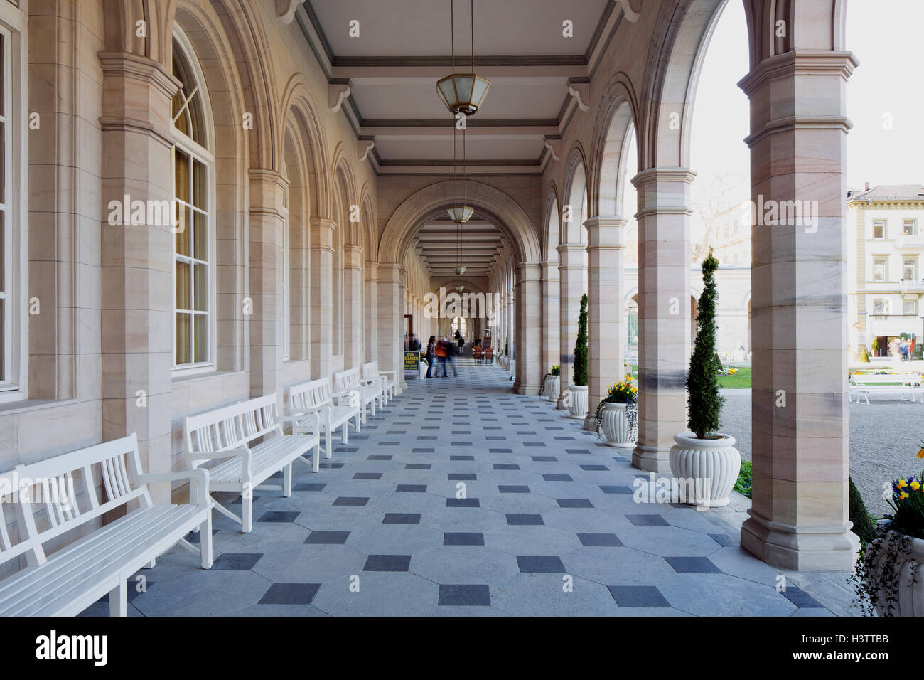 Arcade building with arcade passage, architect Friedrich von Gärtner
