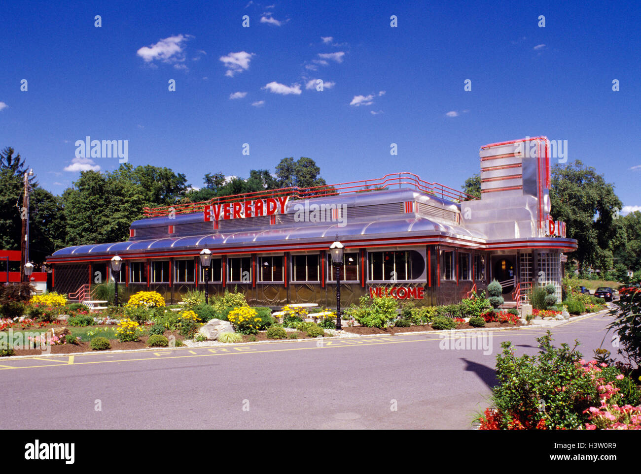 1990s CLASSIC ART DECO STYLE DINER HYDE PARK NY USA Stock Photo - Alamy