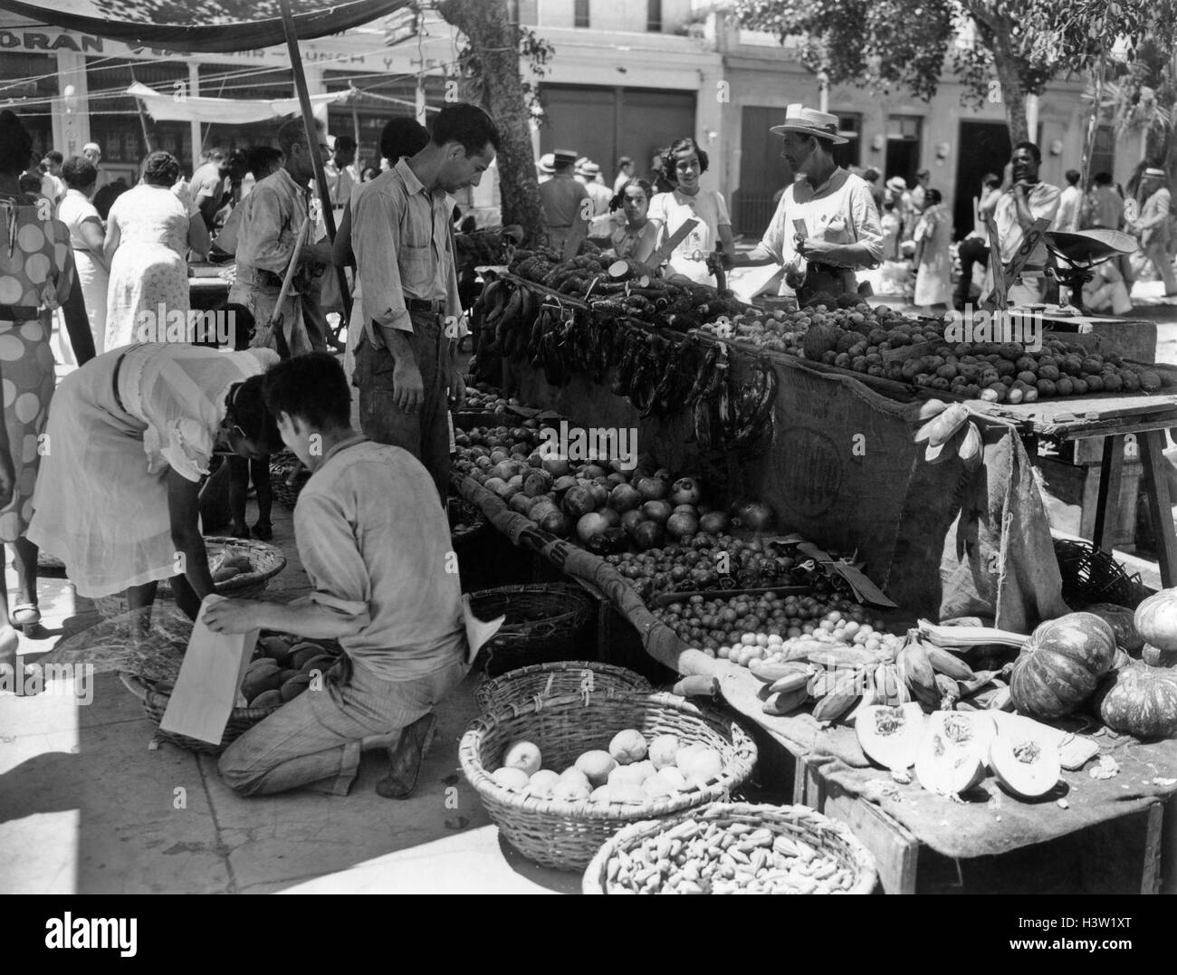1930s 1940s OPEN AIR MARKET HAVANA CUBA Stock Photo Alamy