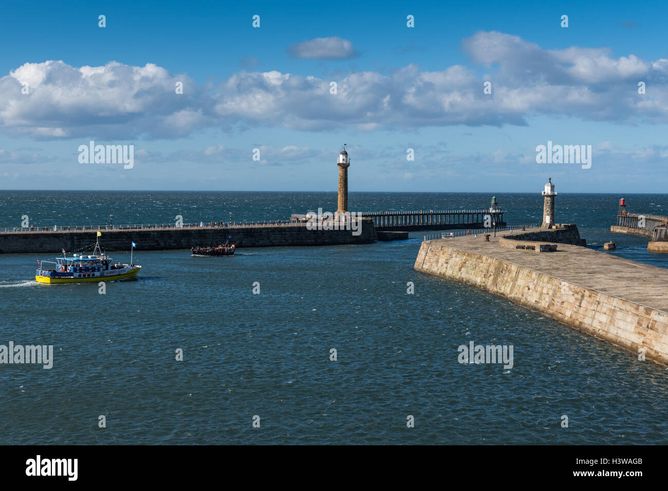 The Entrance to Whitby Harbour North Yorkshire Stock Photo - Alamy