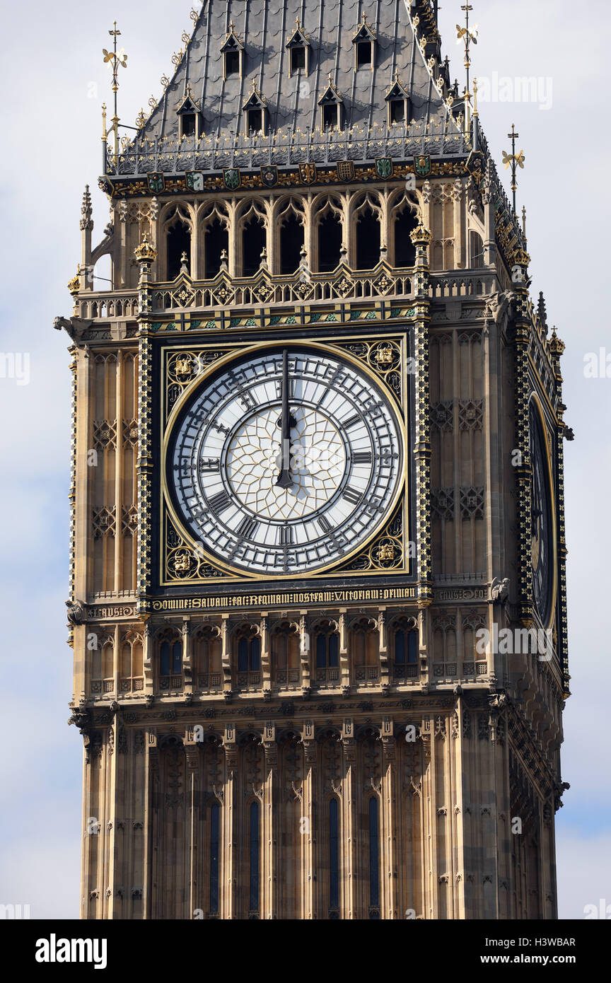 Midday 12 twelve pm o'clock Big Ben clock Stock Photo - Alamy