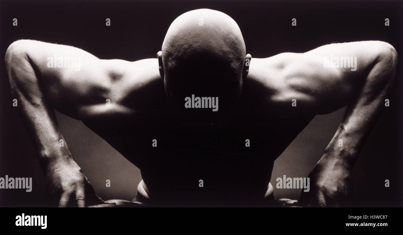 Upper body push ups man hi-res stock photography and images - Alamy