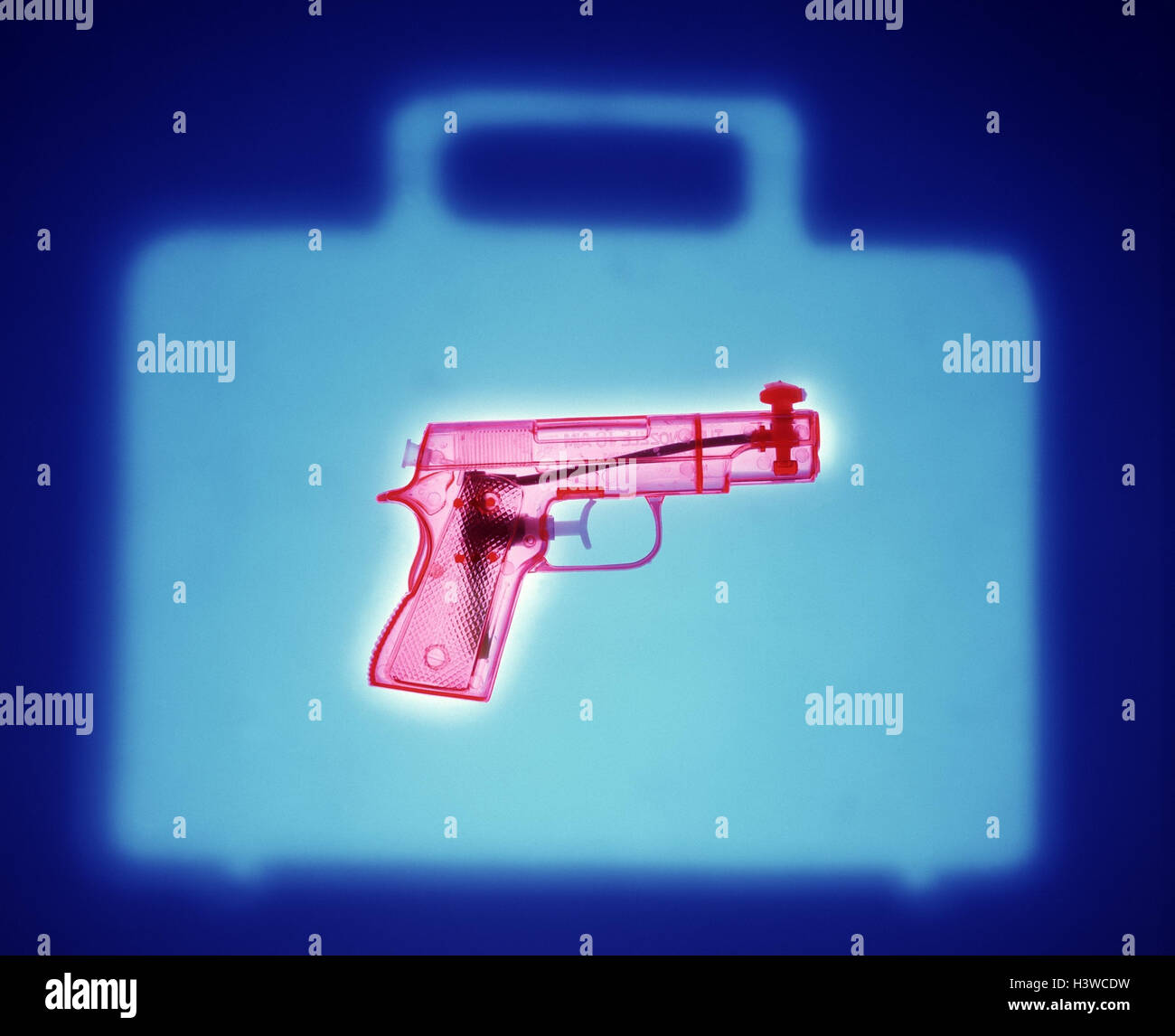 Roentgenogram, suitcase, water pistol [M] toys, toys gun, security