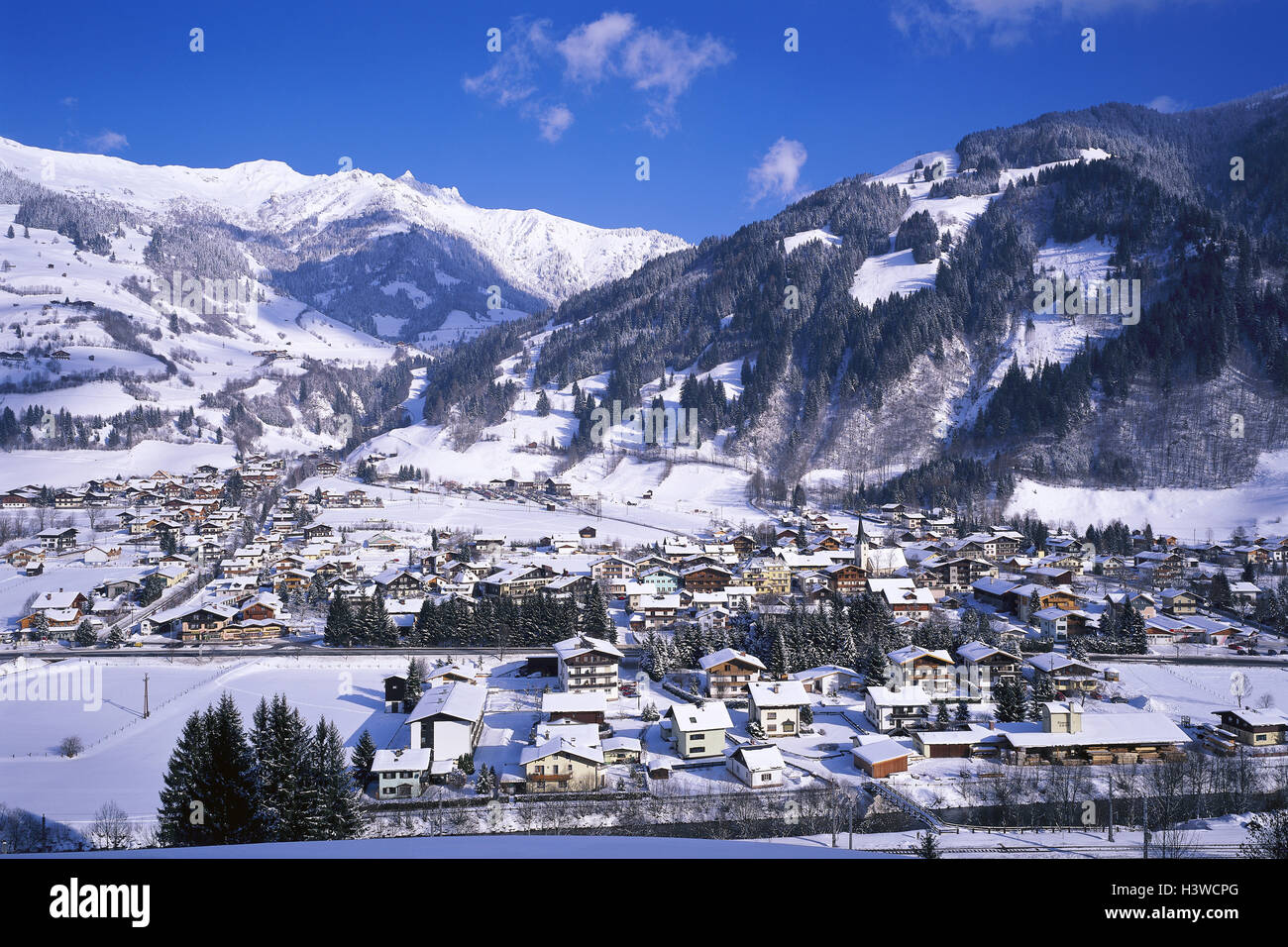 Austria, Salzburg, Dorfgastein, winter, winter scenery, mountain landscape, mountains, snow, Gasteinertal, local view, Stock Photo