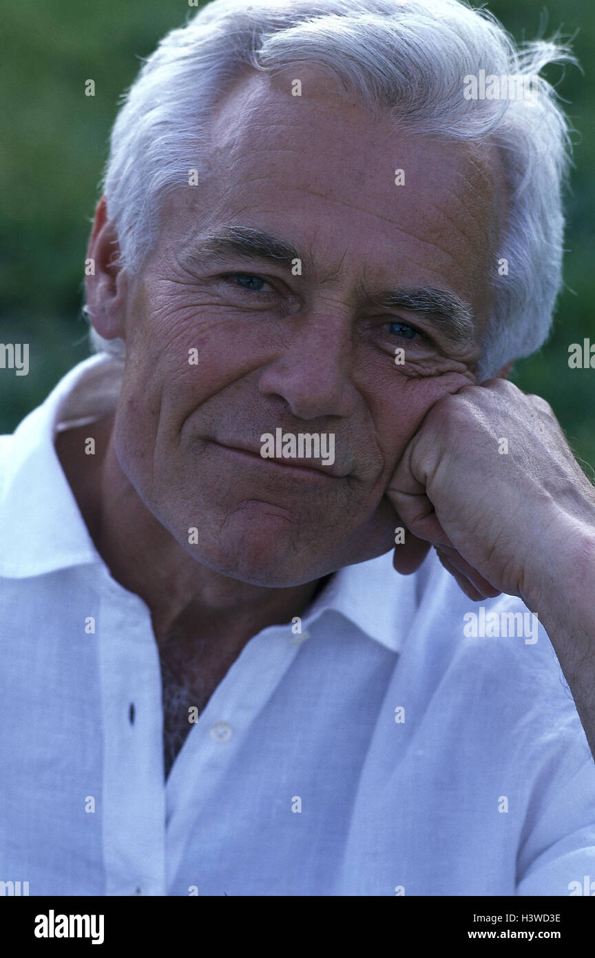 Senior, gesture, head rest on, portrait, outside, man, old, grey-haired, boredom, boringly, disinterest, mood, emotion, seriously, apathetically, frustrated Stock Photo
