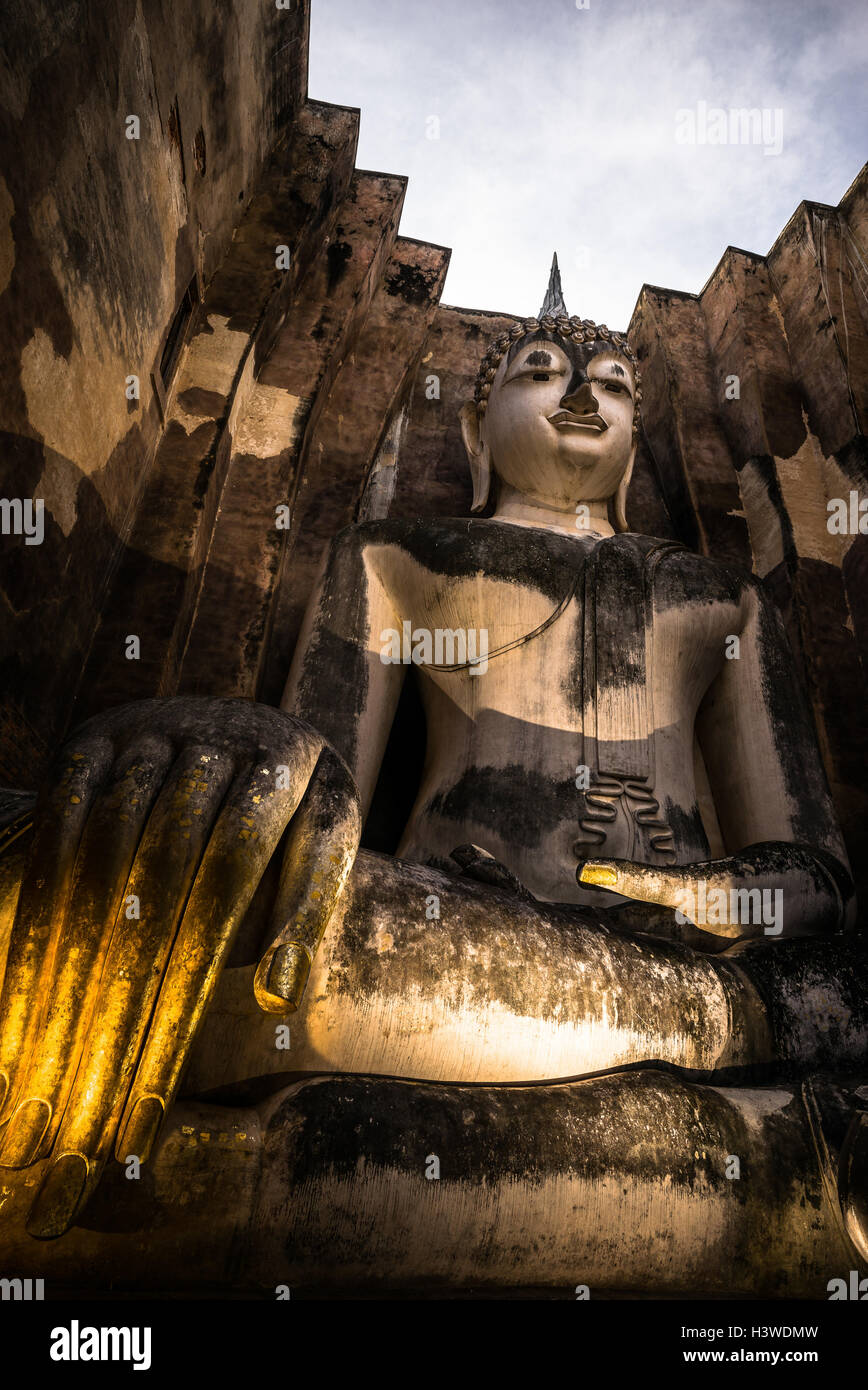 Gold Buddha statue, Thailand Stock Photo Alamy