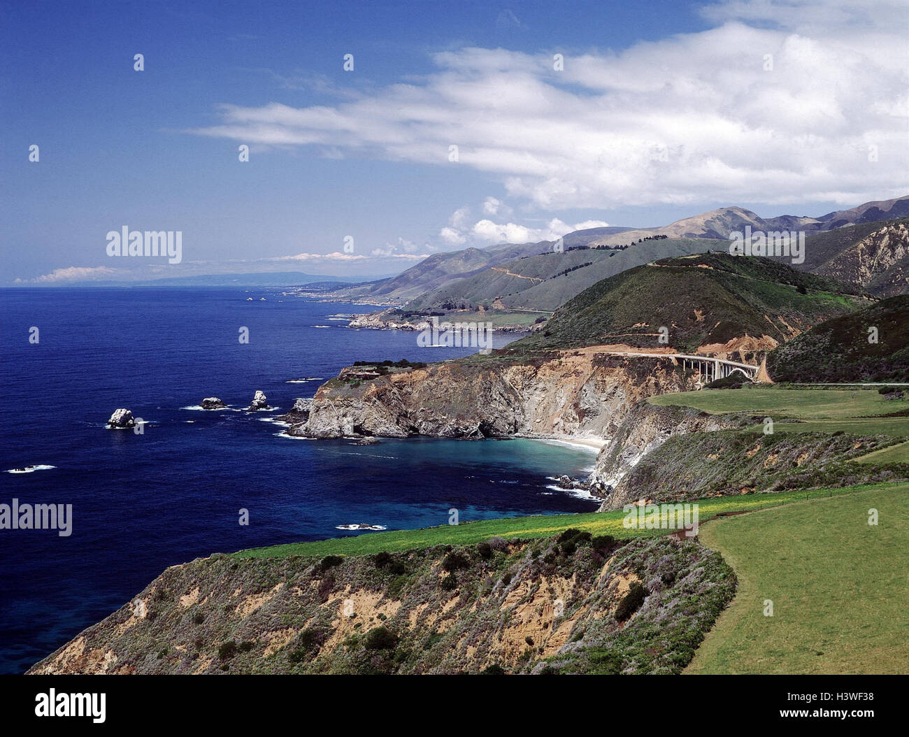 The USA, California, highway No.1, San Mateo Coast, America, federal state, coast, Küstenstrasse, highway, Traumstrasse, the Pacific, the Pacific Ocean, sea, scenery, nature, overview, overview Stock Photo