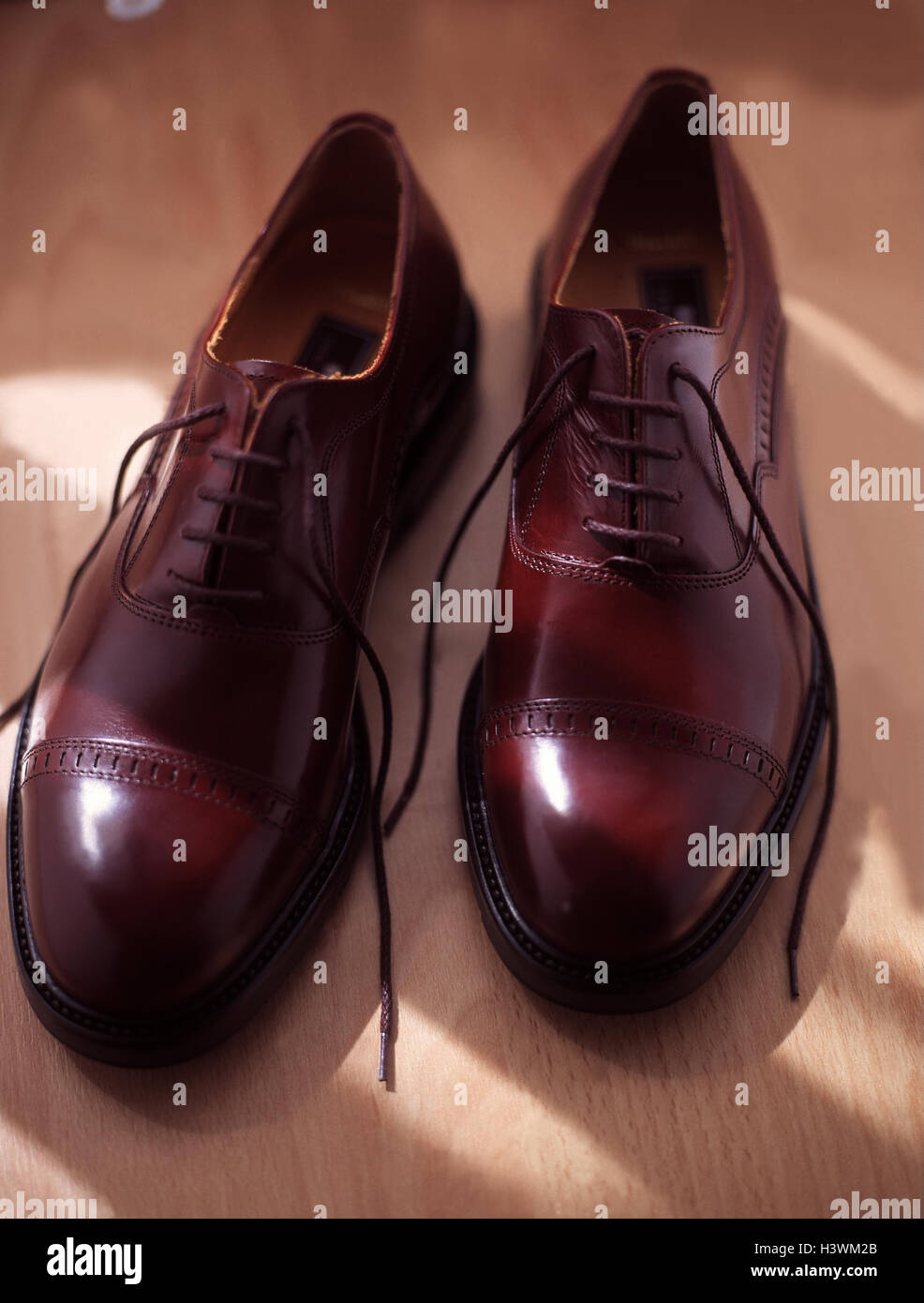 Lord's shoes, leather balls, brown, shoes, two, man's shoes, low shoes,  leather ball shoes, anew, elegantly, Still life, product photography Stock  Photo - Alamy