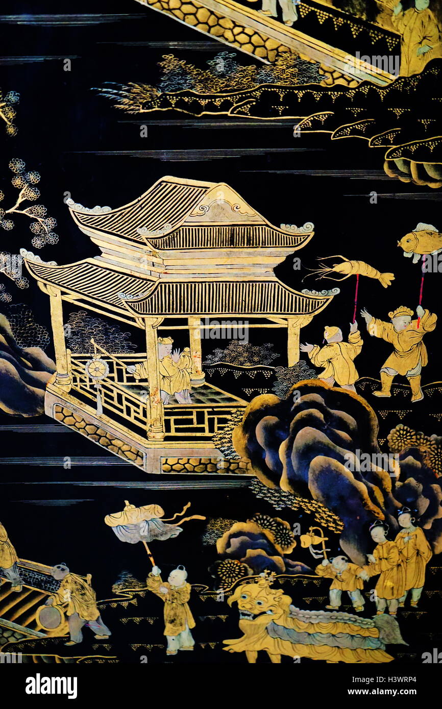Chinese lacquered black and gold, 18th century screen Stock Photo