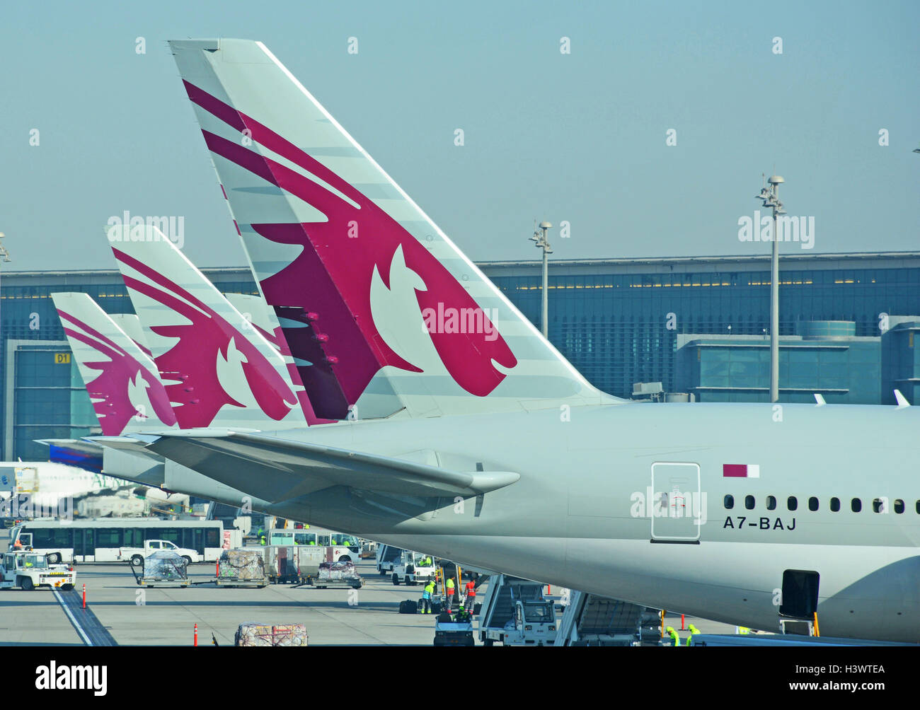 planes of Qatar airways Hamad International Airport Stock Photo - Alamy