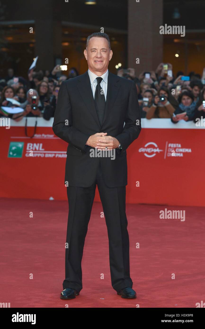 Italy, Rome, 13 October 2016 : Tom Hanks at the red carpet at the Rome Film Festival 2016    Photo Credit:  Fabio Mazzarella/Sintesi/Alamy Live News Stock Photo