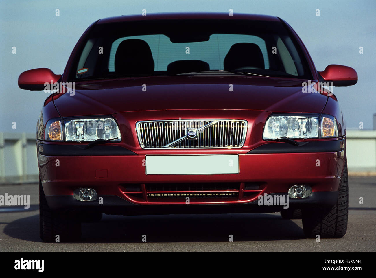 Volvo 850, dark red autotypes, autotype, Volvo, car, passenger car, vehicle, saloon, new carriage, front view Stock Photo