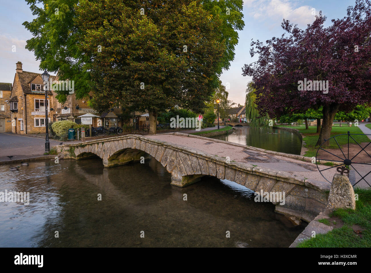 Bourton On The Water Bridges Hi res Stock Photography And Images Alamy bourton-on-the-water-bridges-hi-res-stock-photography-and-images-alamy