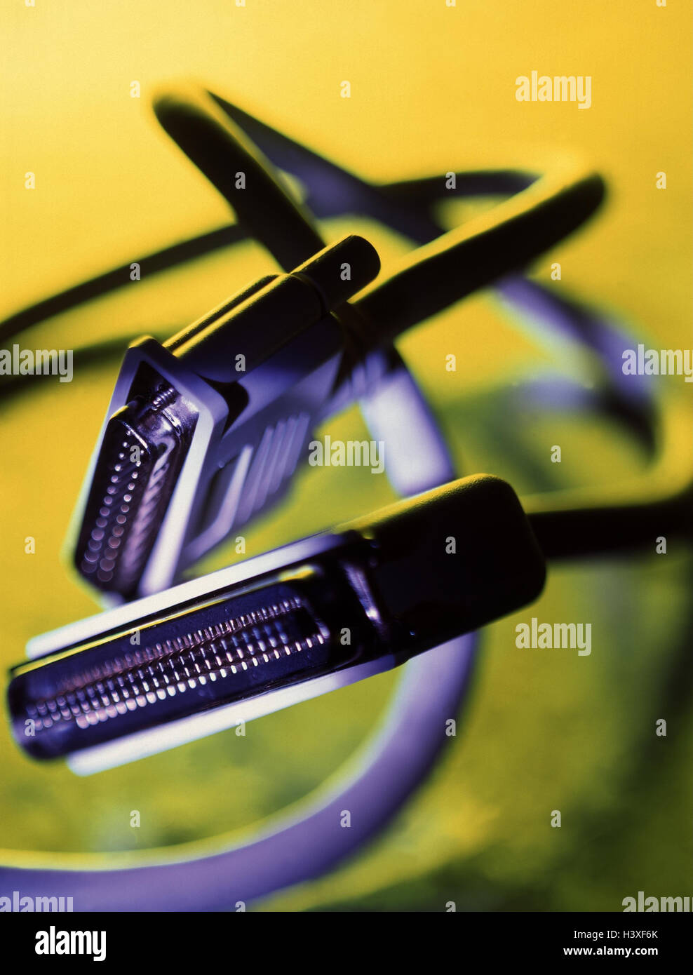 Computer connection, connector, SCSI connector, two, connections, cable