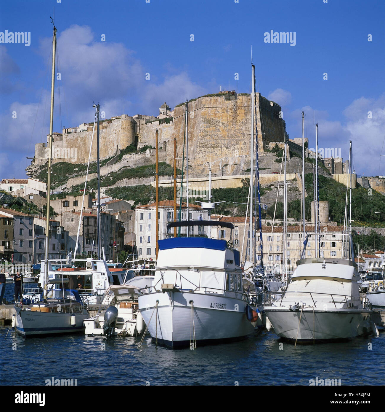 France, island Corsica, Bonifacio, town view, stronghold, harbour, island, Mediterranean island, the Mediterranean Sea, sea, town, historically, Old Town, fastening defensive wall, boots, motorboats, sailboats, yachts Stock Photo