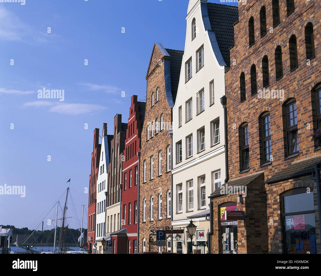Germany, MecklenburgWest Pomerania, Rostock, harbour, gabled houses