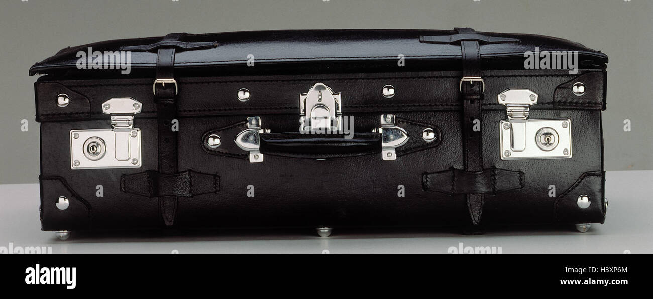 lockable suitcase