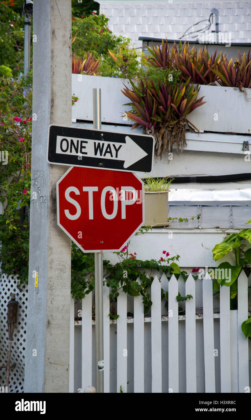 one-way-traffic-sign-stock-photo-alamy