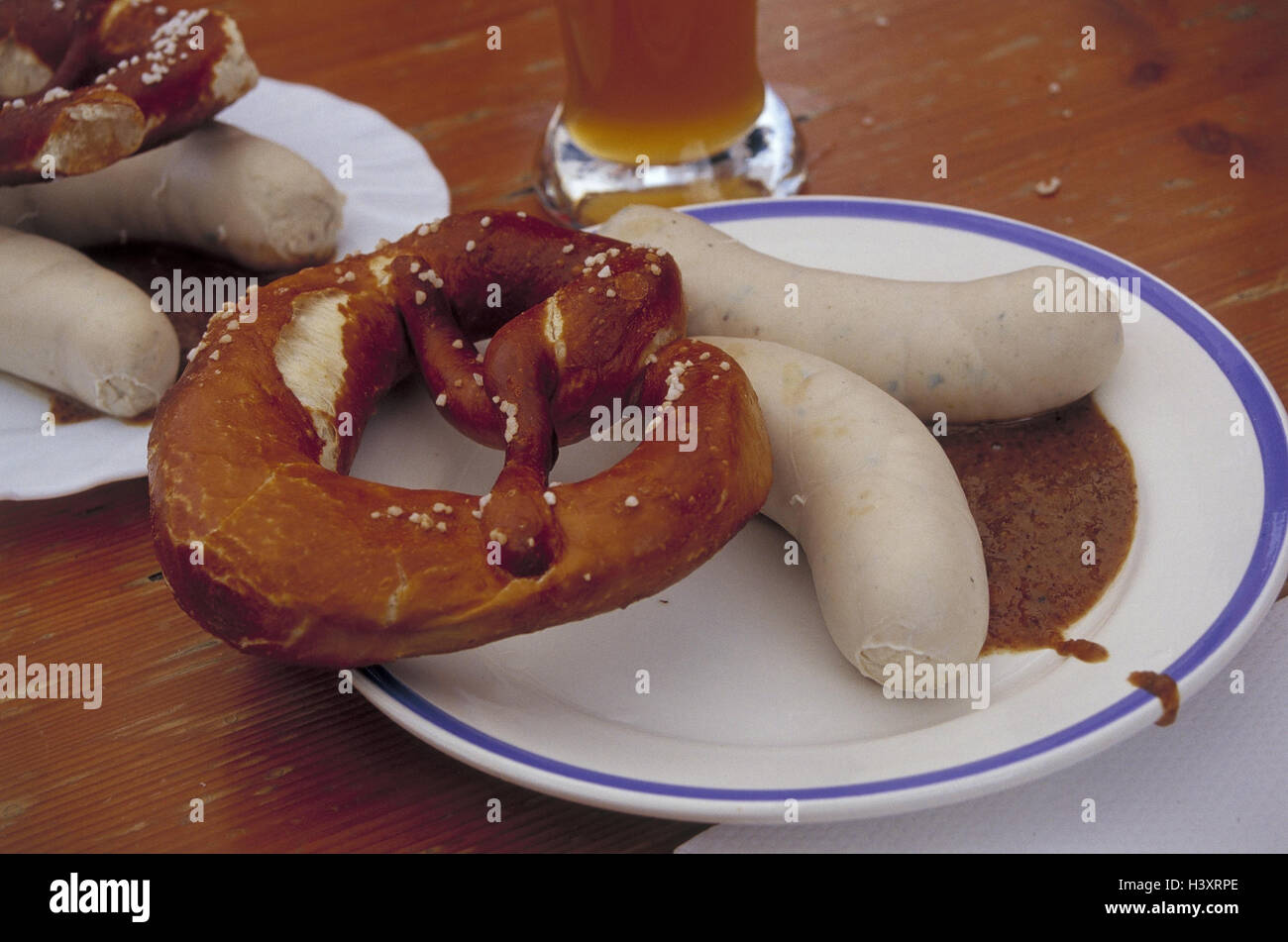 Germany, Bavaria, Munich, food, veal sausages, Breze, mustard, Europe