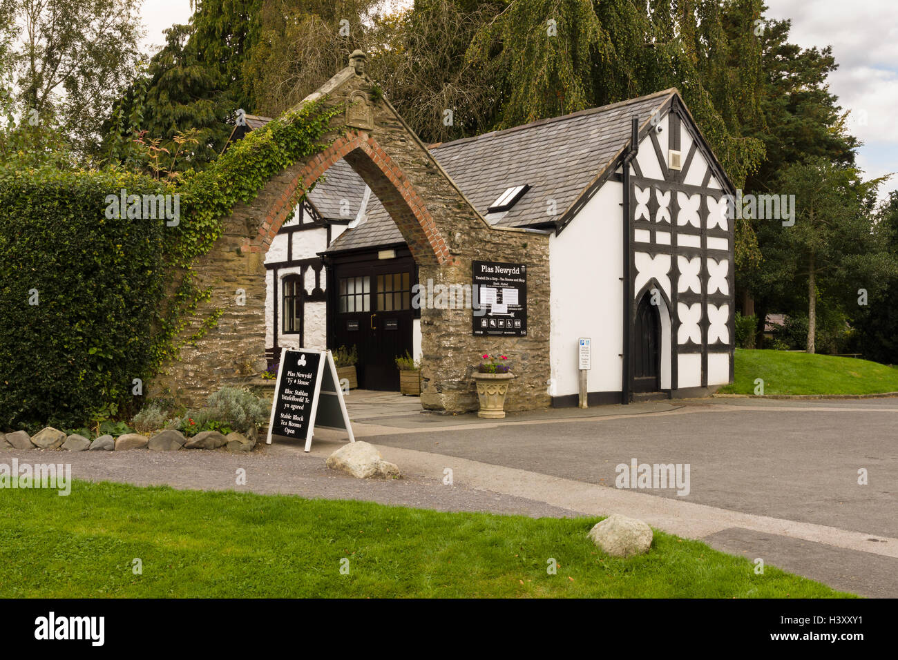Ticket office and Stable tea rooms in the gardens at Plas Newydd Llangollen home of Sarah Ponsonby & Eleanor Charlotte Butler Stock Photo