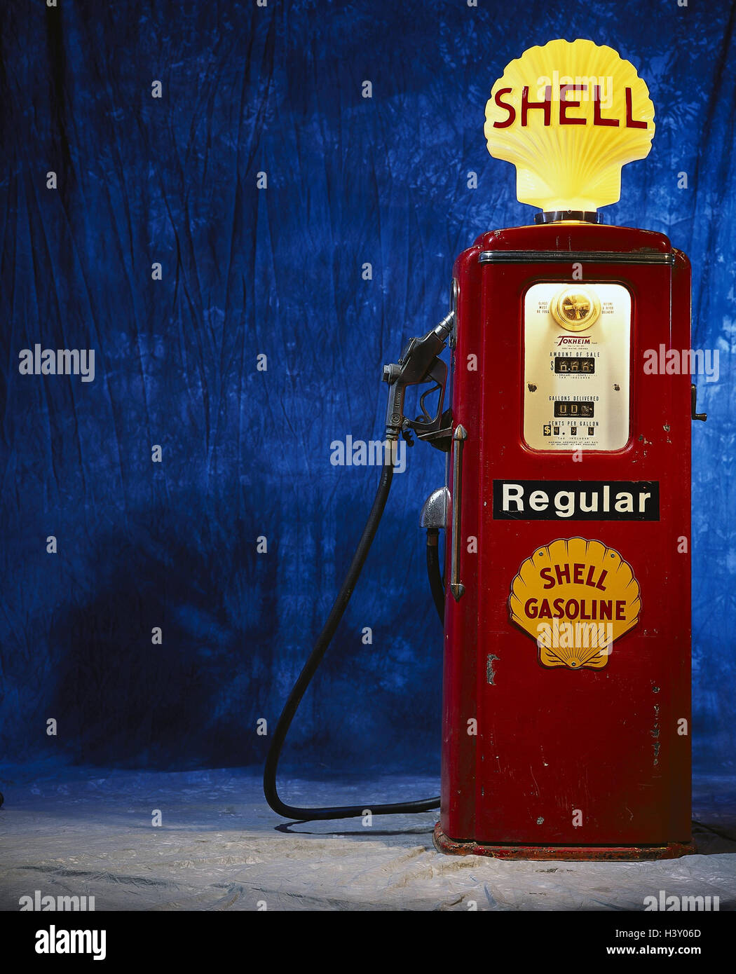 The USA, petrol pump, old, 'shell' nostalgia, filling station, fuel, fuel, Zapfanlage, 'Gasoline', petrol, studio, product photography Stock Photo