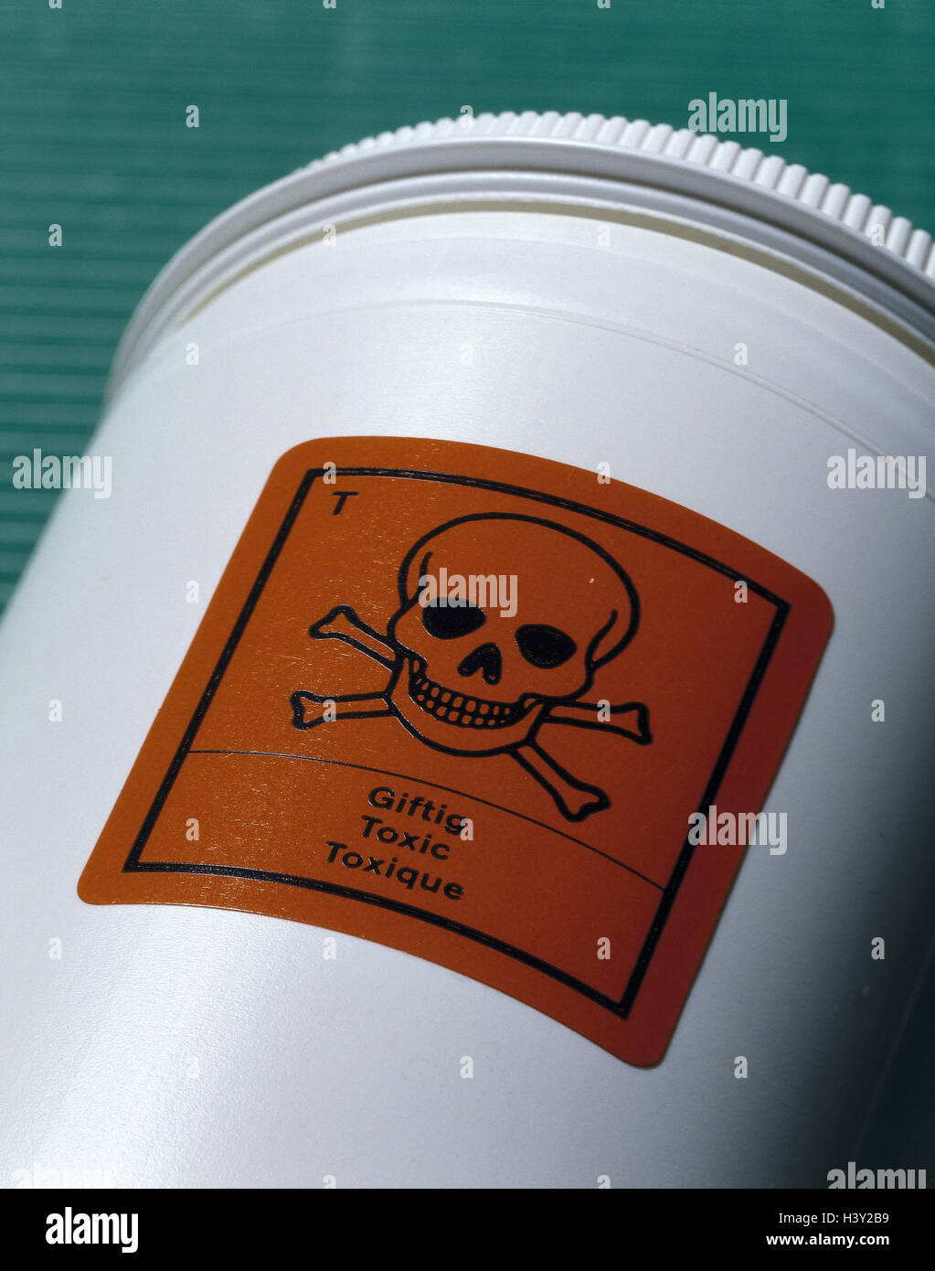 Tin, detail, label, "Toxic", Still life, product photography, security