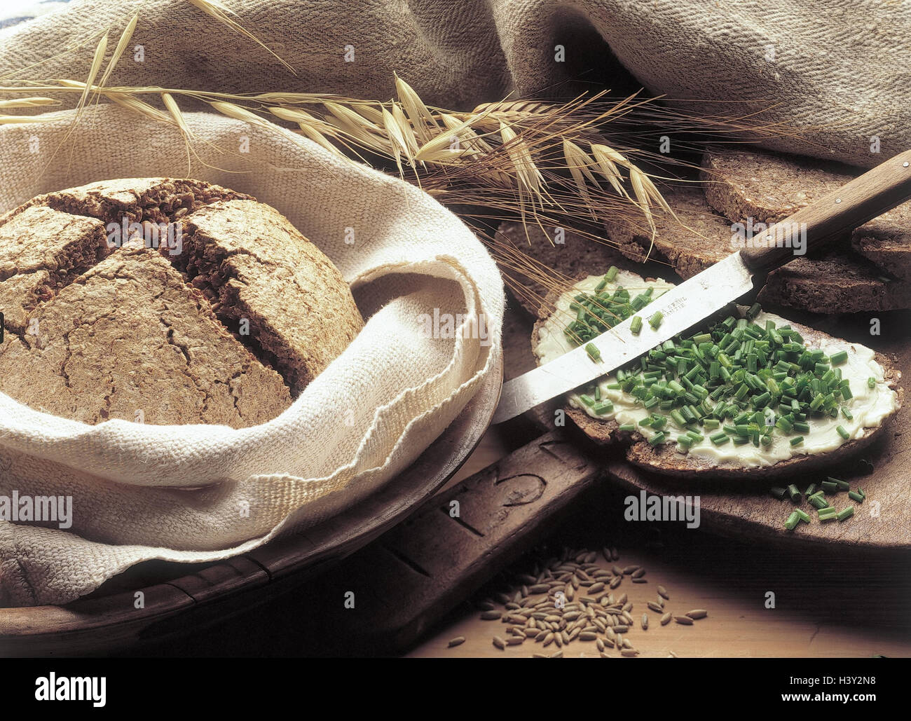 Springboard, detail, wholemeal bread, knife, grain, Still life, bread ...