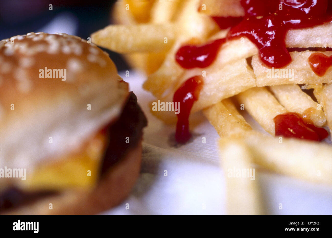 Hamburger, chips, ketchup, close up, style life, food, eat, Almost Food