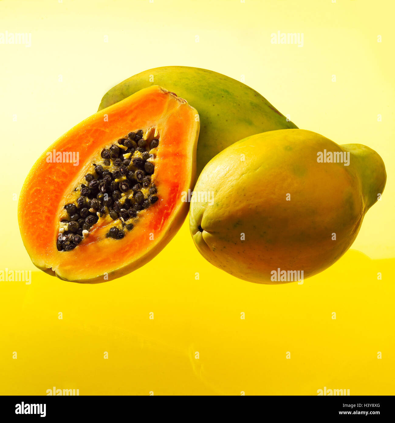 Papayas, completely, halves, fruits, fruit, papaya, Carica papaya, tree melons, papaya fruits