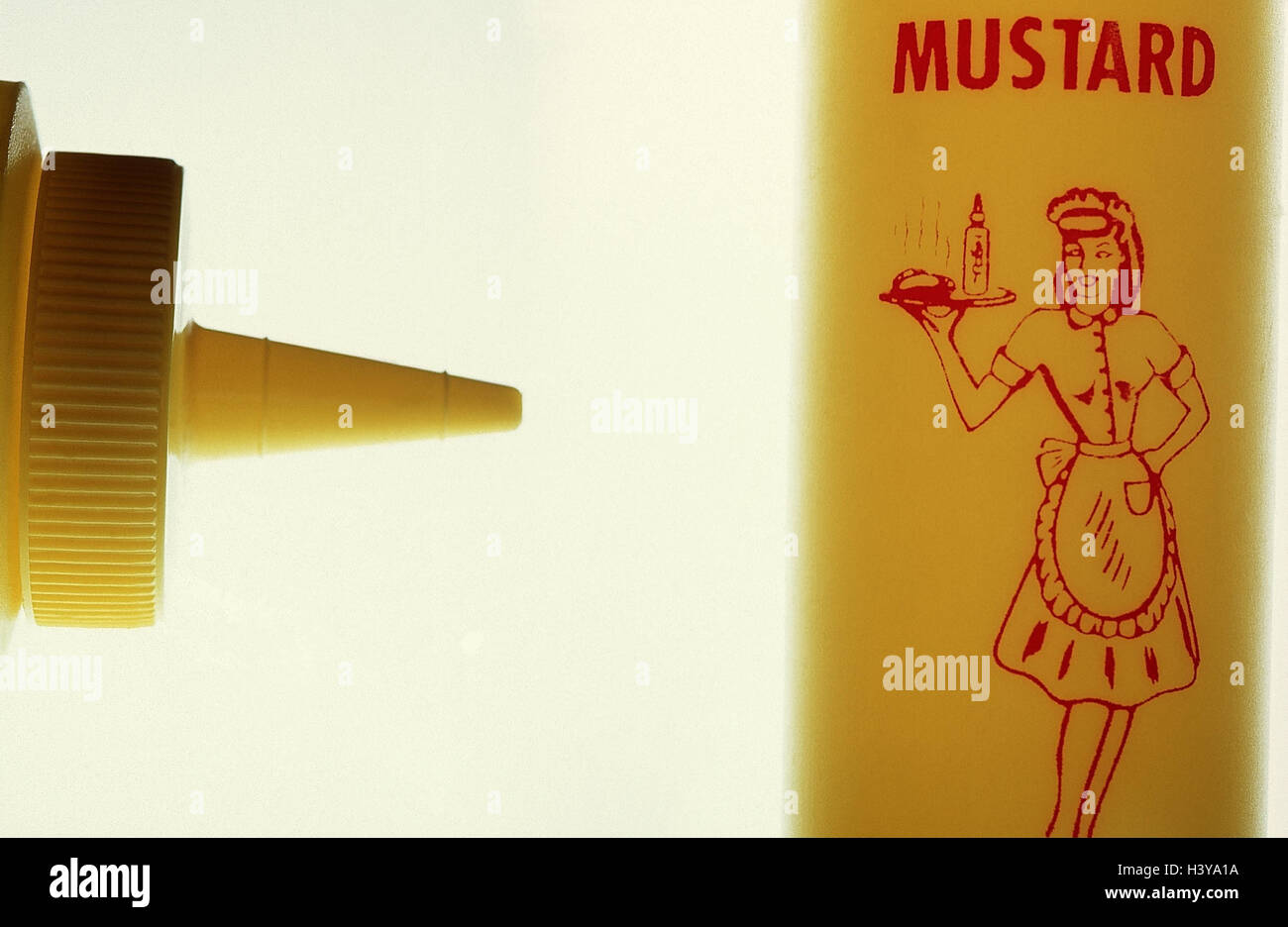 Mustard salpinx, yellow, detail, cut out, plastic salpinx, plastic