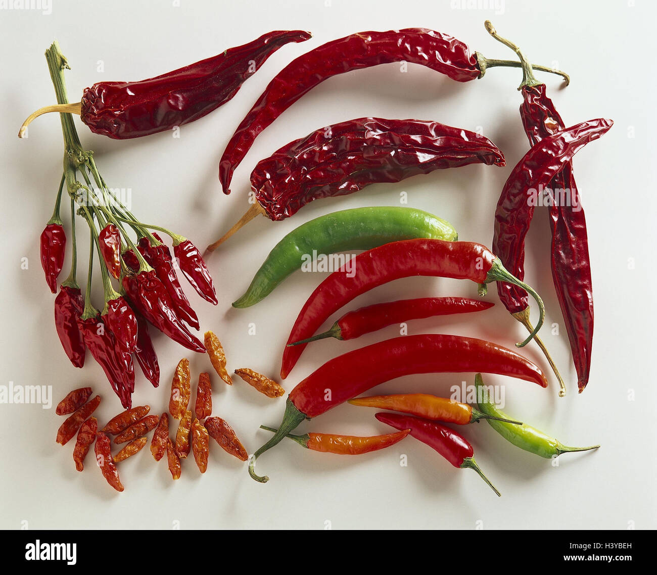 Chilli pods, chillis, red, green, freshly, dryly, Still life