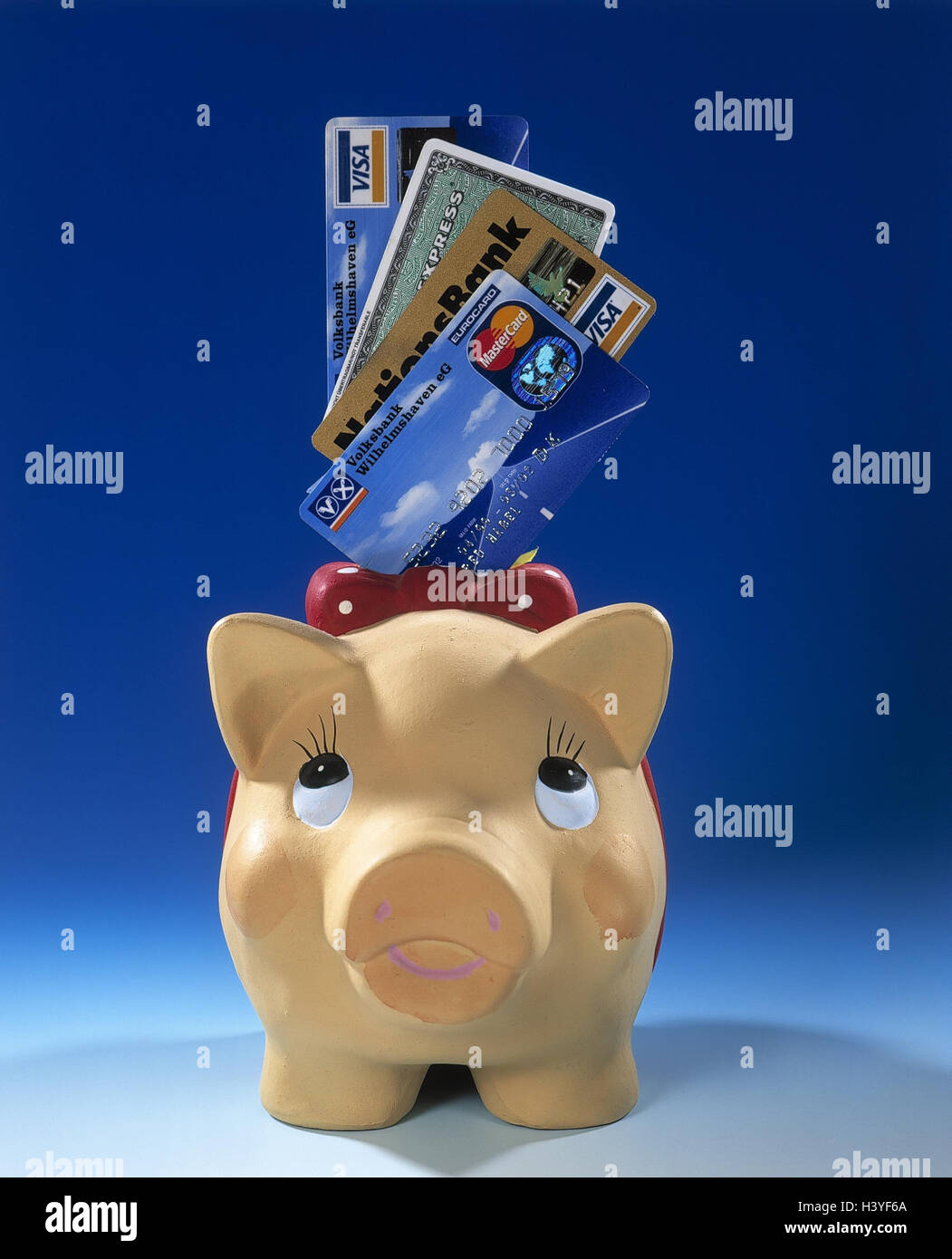 Plastic cards hi-res stock photography and images - Alamy