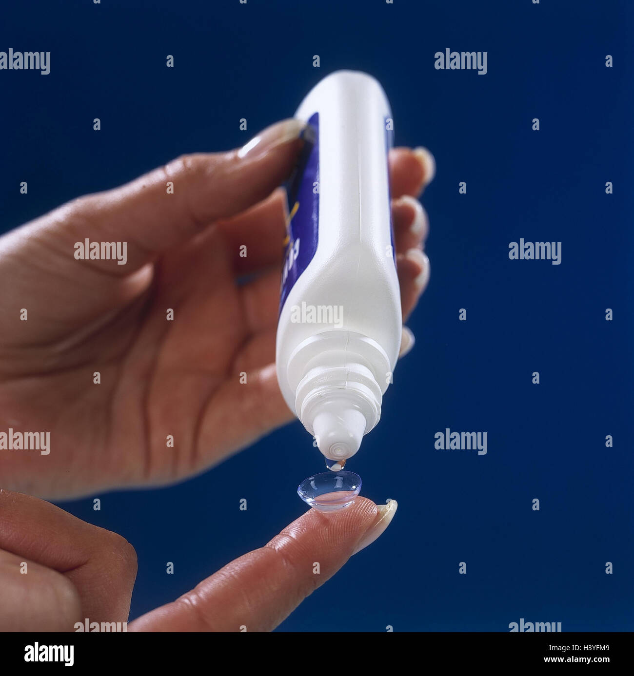 Woman, detail, contact lens, clean, visual weakness, visual error