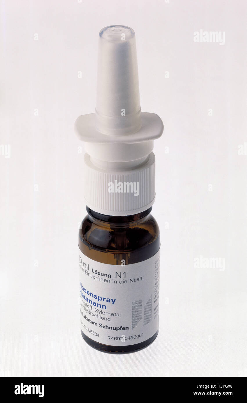 Nasal spray medicament, medicine, drug, bottle, nose, spray, disease, allergy, polling, flower polling, hay fever, help, relief, coryza spray, cold, coryza, product photography, Still life cut outs, Stock Photo