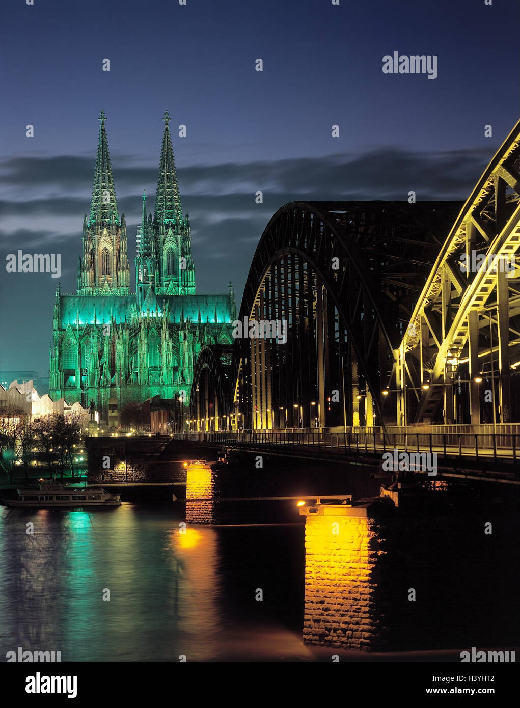 Germany, Cologne, cathedral, St. Peter and Maria, Wallraf Richartz museum, museum Ludwig, Hohenzollern bridge, the Rhine, night North Rhine-Westphalia, town, building, structure, illuminateds, museum, outside Stock Photo