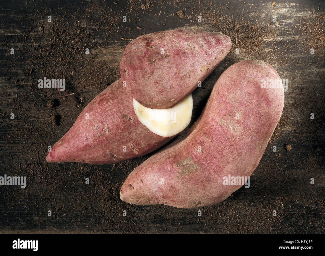 Red sweet potatoes, raw, completely, halves, Africa, sweet potatoes