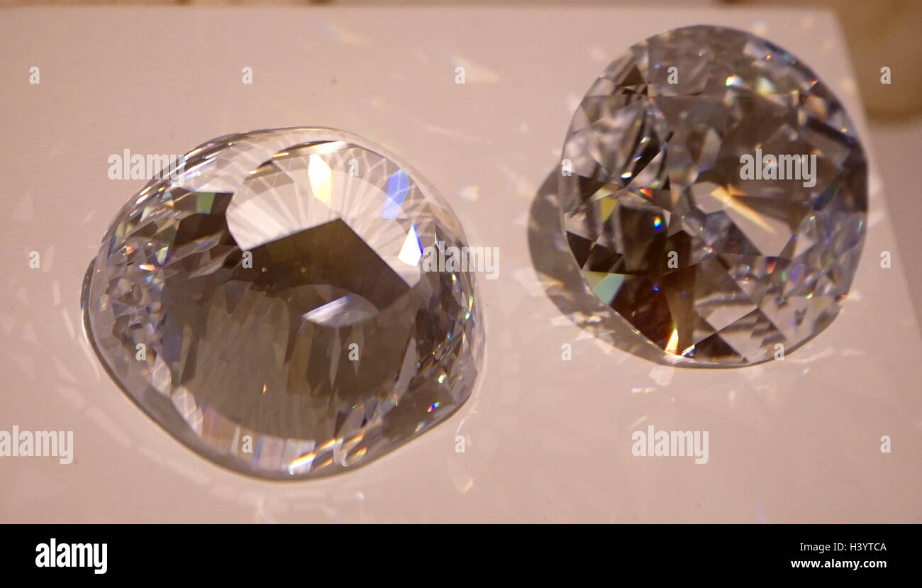Kohinoor diamante fotografías e imágenes de alta resolución - Alamy