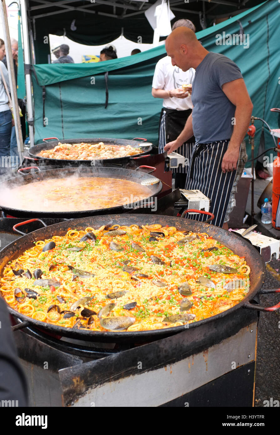 paella streetfood /street food being prepared at portobello market