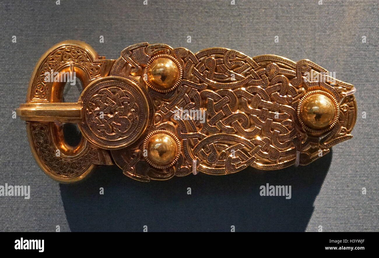 Sutton hoo buckle hi-res stock photography and images - Alamy