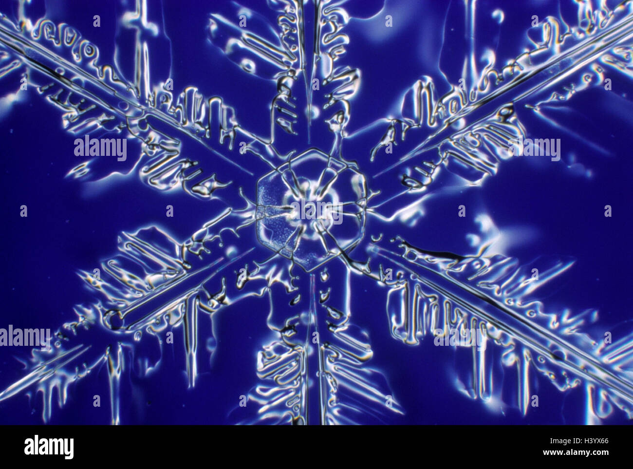 Ice crystal lattice hi-res stock photography and images - Alamy