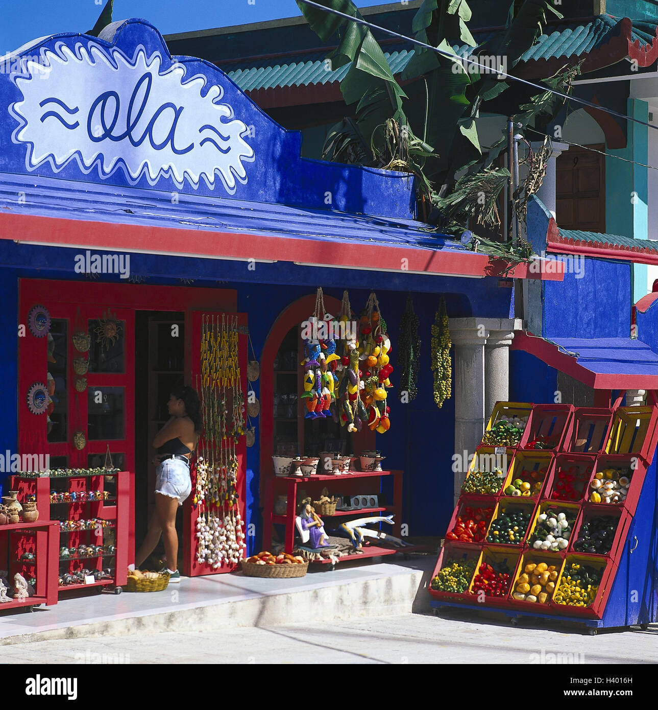 Mexico, Yucatan, Playa del Carmen, souvenir business, Central America