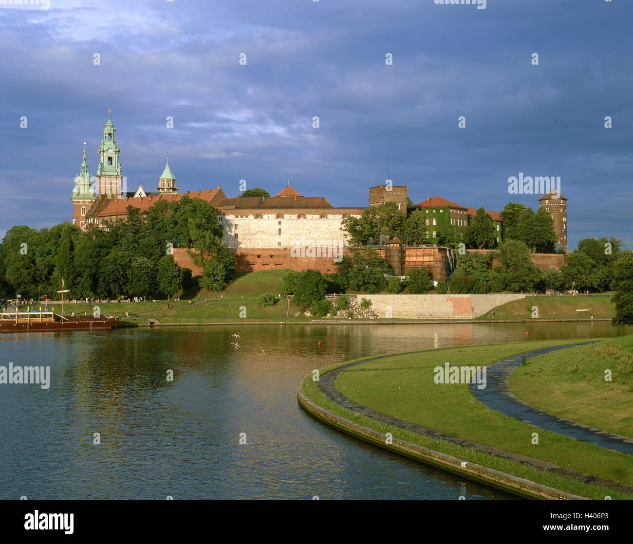 Poland, Cracow, Wawel, lock, church, morello, Europe, East Europe, Poland, Cracow, town, castle mountain, Wawel hill, royal castle, cathedral, River, Wisla, place of interest, culture, tourism, summer, Stock Photo