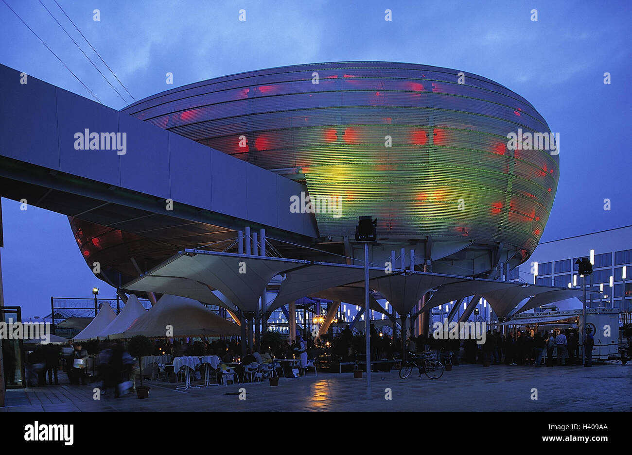 D' Hannover, EXPO 2000, planet M, Bertelsmann pavilion, evening world ...