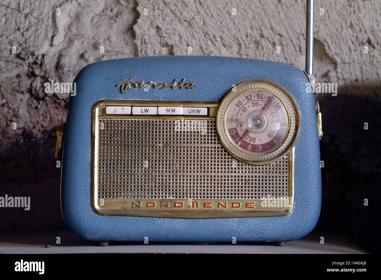 Nostalgia, transistor radio, radio, Nordmende, Transito, Nordmende radio,  Nordmende-transistor radio, radio broadcasting, broadcast receiver,  consignee, reception, messages, music, transmitter, frequency, setting,  electrical appliance, electronically ...