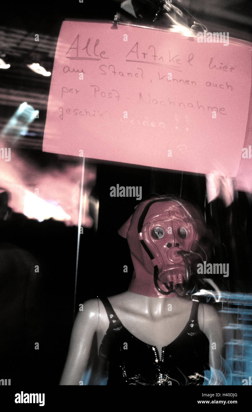 Erotic mass, fetish doll, mask, portrait, inside, mass, fetish doll, N.M.,  Sadomaso, sadomasochism, sex, sexuality, predilection, genital internships,  sadistically, masochistically, masochism, sadism Stock Photo - Alamy