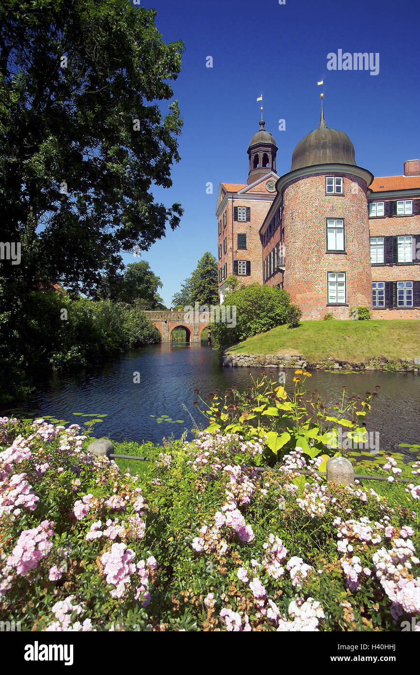 Germany, Schleswig - Holstein, Eutin, lock, lakeside, Europe, North Germany, Holstein broad Switzerland, place of interest, castle building, building, museum, architecture, structure, 4 wing plant, castle grounds, big Eutiner lake Stock Photo