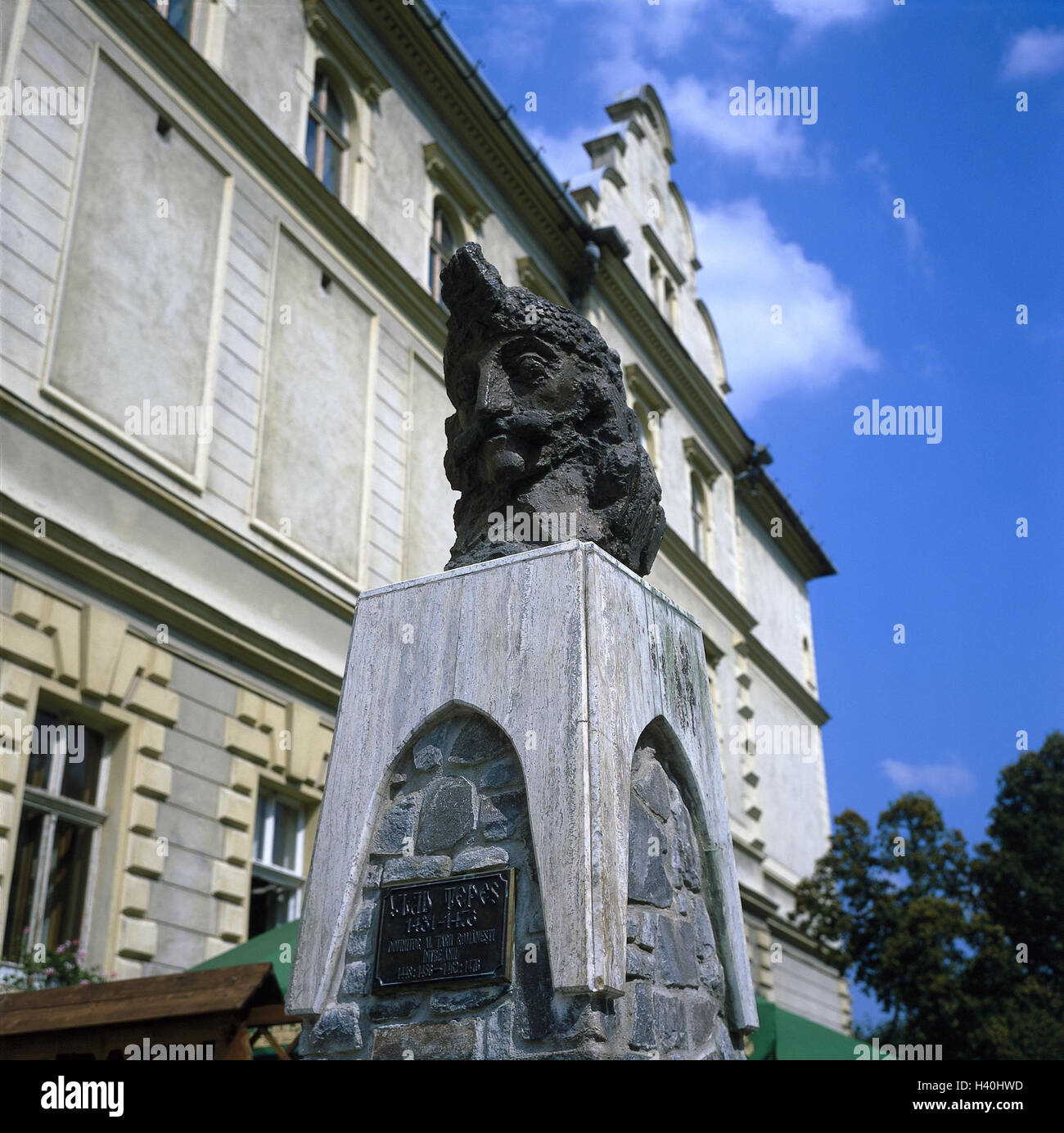 Romania, Sighisoara, monument, 'Vlad Tepes', Southeast, Europe, Transylvania, Transylvania, castle Schäss, bust, statue, recollection, 'father the Dracula model', place of interest, culture, outside Stock Photo
