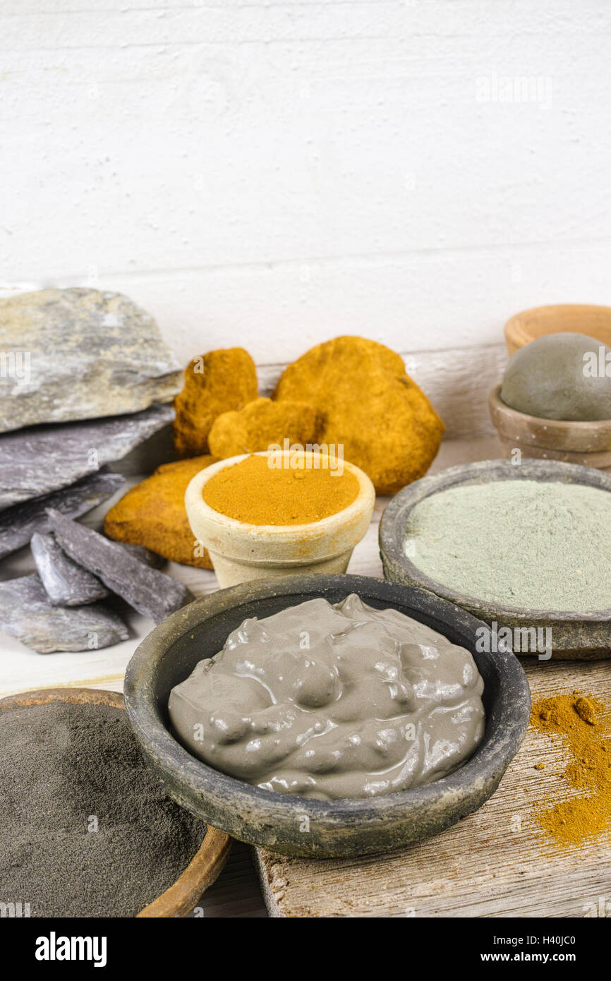 Mud body treatment italy hi-res stock photography and images - Alamy